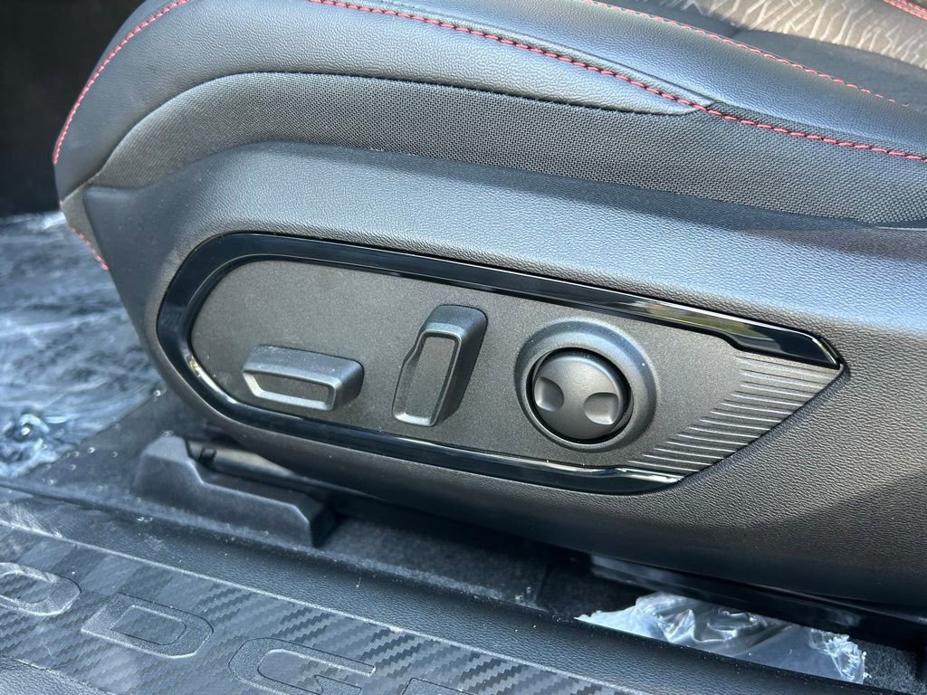 New 2025 Dodge Charger R/T w/ Quick Order Package 25M R/T image 11