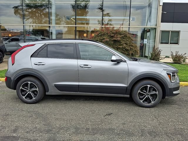 Certified 2024 Kia Niro LX FWD image 7