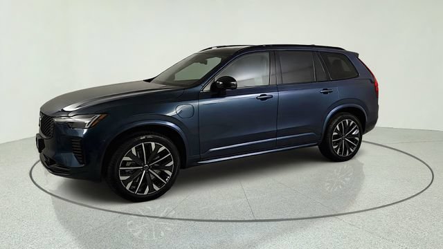New 2026 Volvo XC90 T8 Ultra w/ Protection Package AWD/4WD image 3