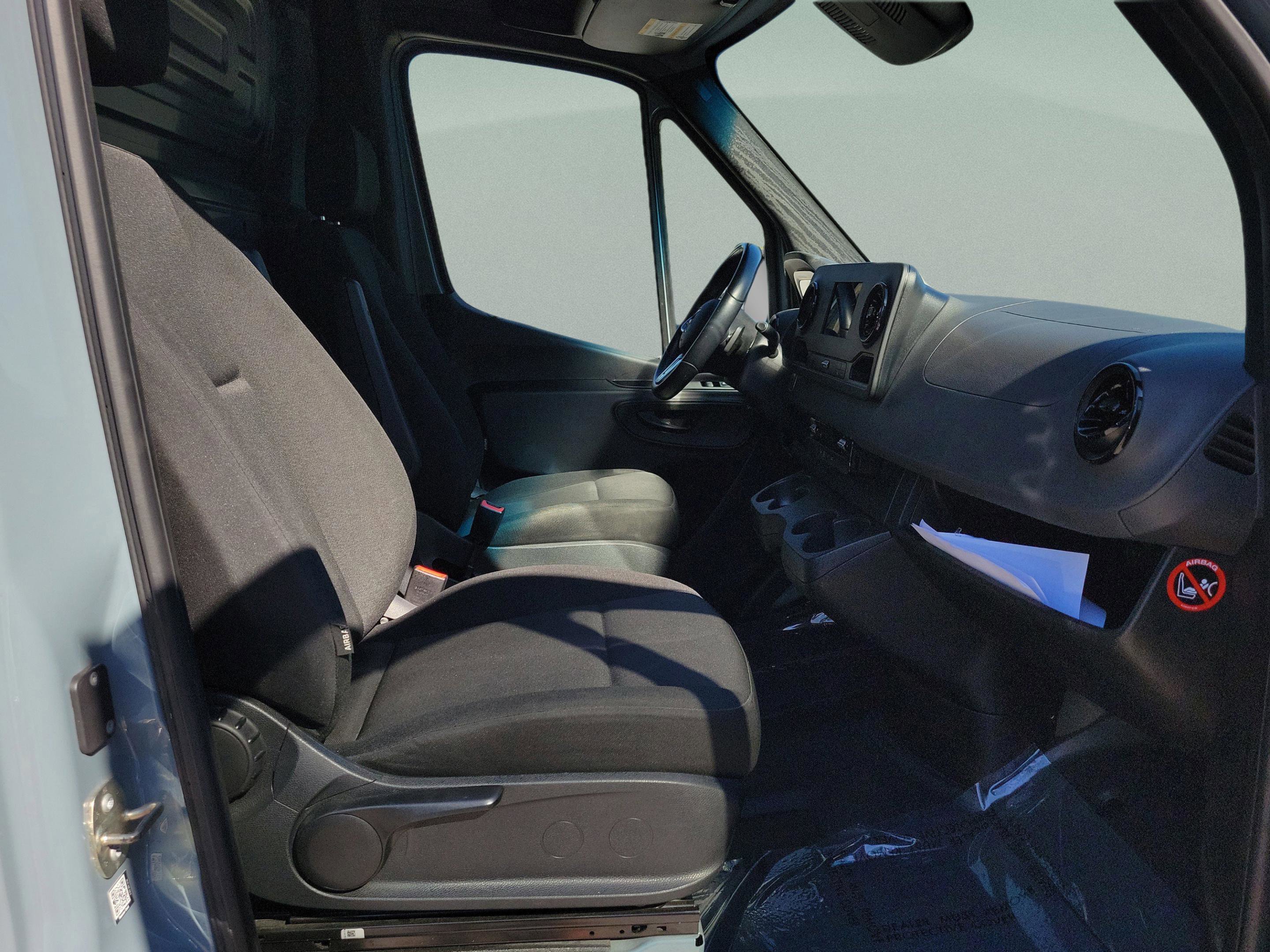 Used 2021 Mercedes-Benz Sprinter 144 Cargo image 7