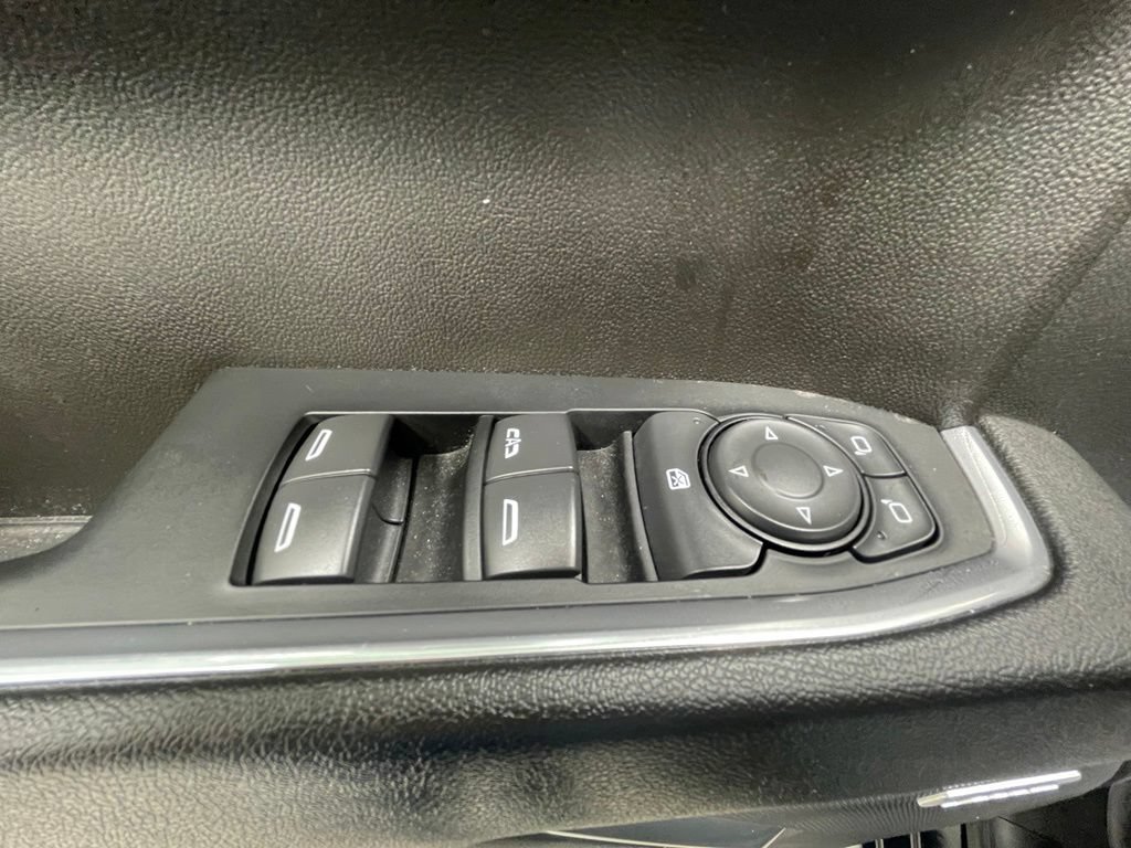 Used 2024 Chevrolet Silverado 1500 LT Trail Boss w/ Convenience Package II AWD/4WD image 18