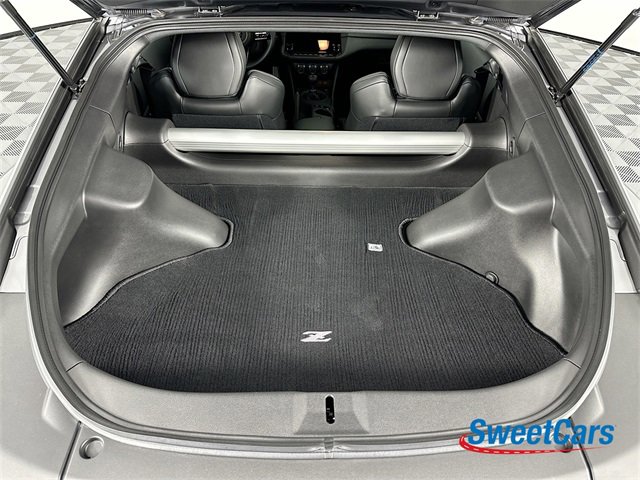 Used 2024 Nissan Z Performance w/ Floor Mat Package image 40