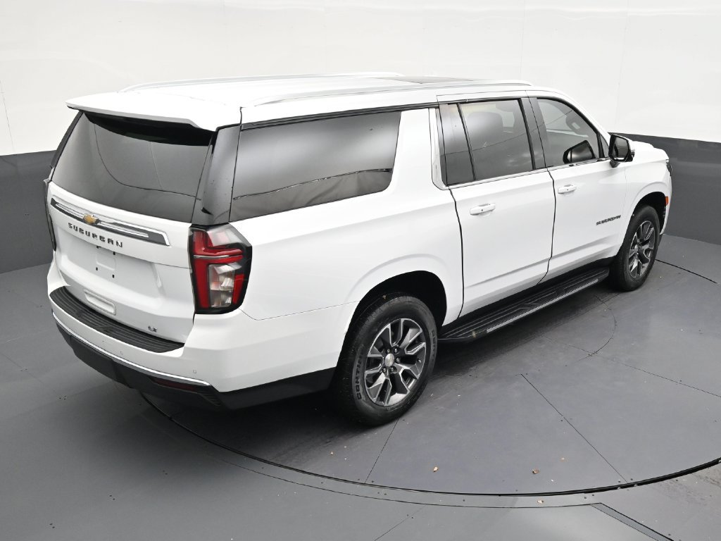Used 2023 Chevrolet Suburban LT w/ LT Signature Package RWD image 16