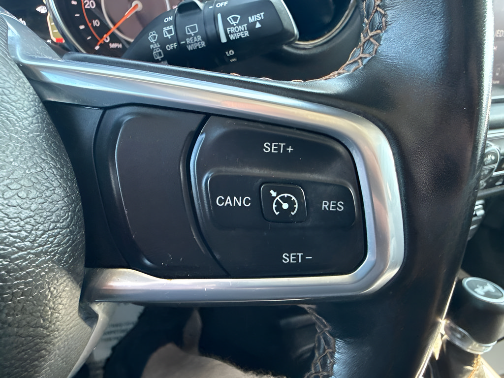 Used 2021 Jeep Wrangler Unlimited Sahara AWD/4WD image 21