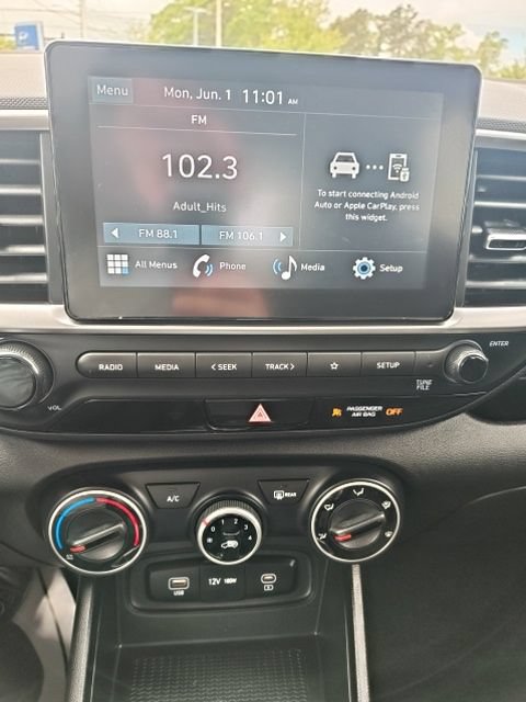 Certified 2026 Hyundai Venue SE FWD image 24