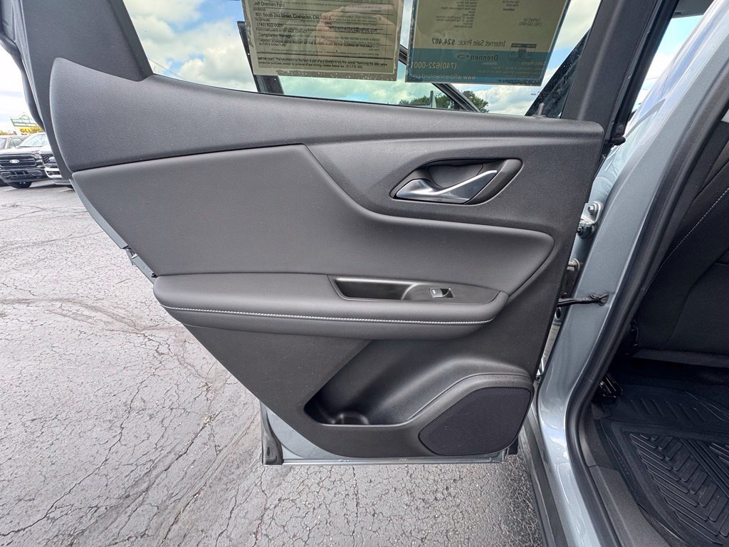 Used 2023 Chevrolet Blazer LT w/ Convenience Package FWD image 19