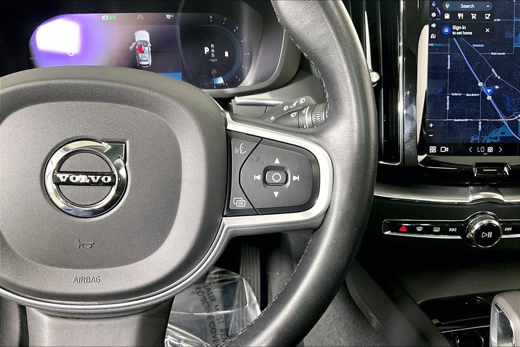 Used 2022 Volvo XC60 B5 Momentum image 19