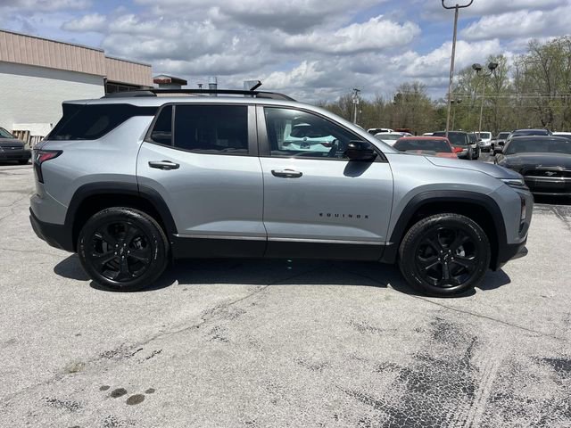 New 2026 Chevrolet Equinox LT image 2