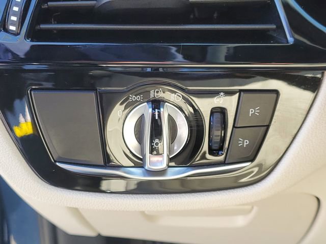 Used 2023 BMW 530i w/ Premium Package image 9