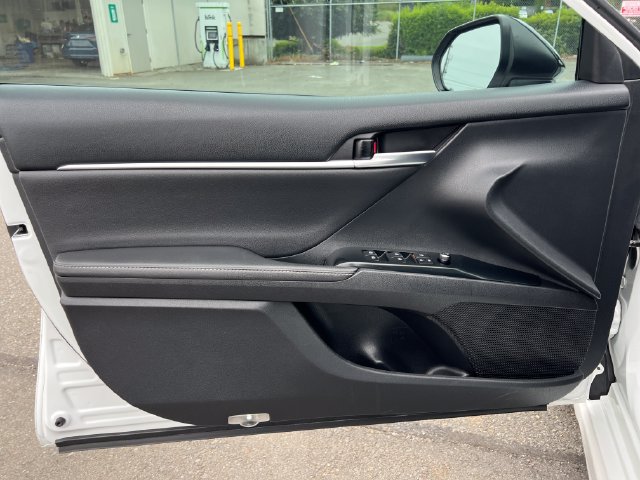 Used 2019 Toyota Camry XSE w/ Driver Assist Package FWD image 16