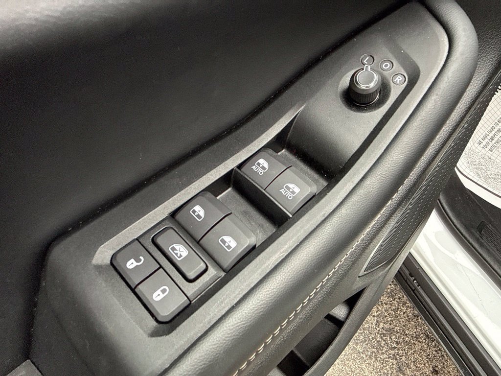 Used 2026 Jeep Grand Cherokee Limited AWD/4WD image 22
