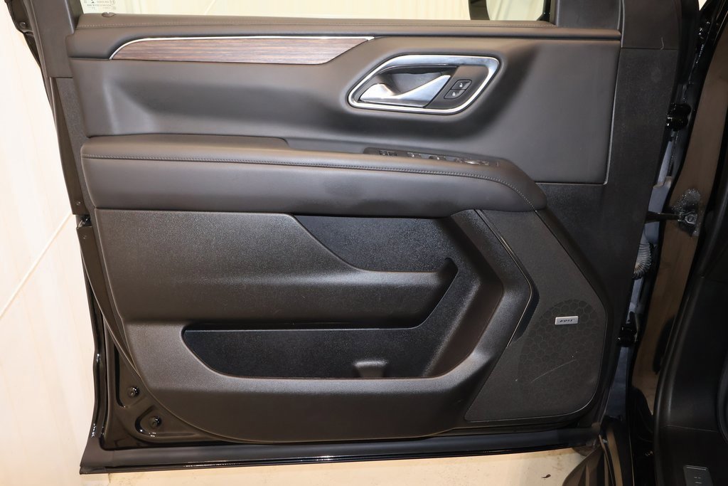 Used 2023 Chevrolet Tahoe High Country image 11