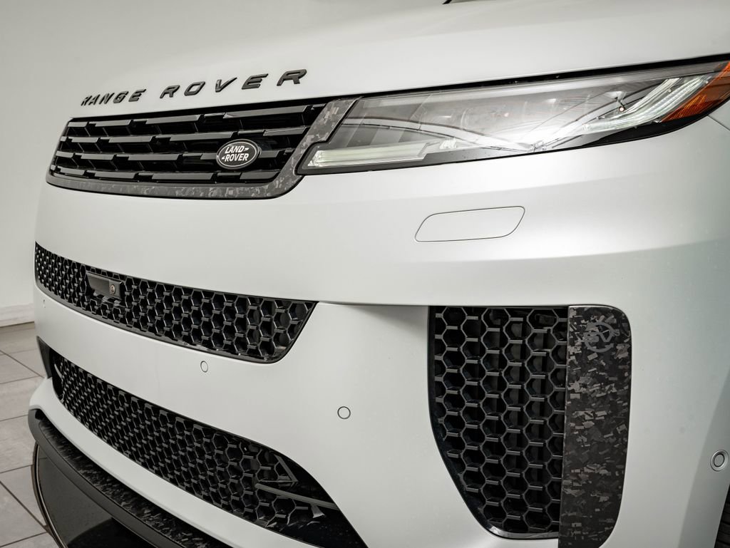 New 2026 Land Rover Range Rover Sport SV image 3