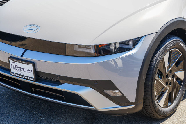 New 2026 Hyundai Ioniq 5 SEL RWD image 10