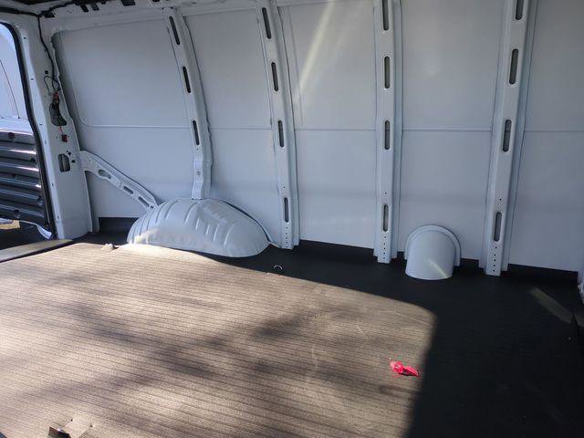 New 2026 Chevrolet Express 2500 w/ Driver Convenience Package image 21