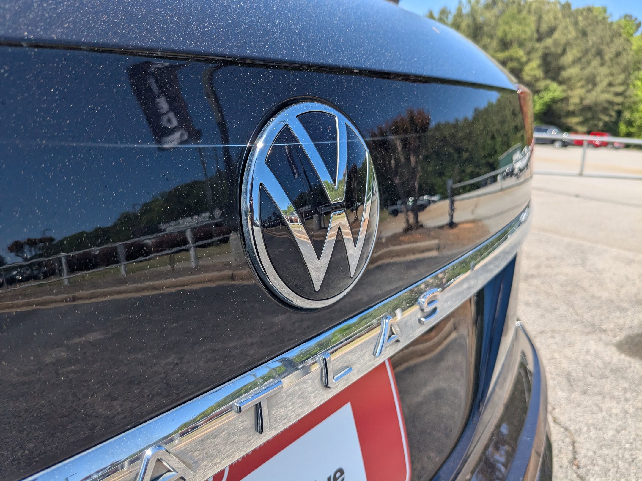 Used 2020 Volkswagen Atlas Cross Sport SE w/ Towing Package image 28