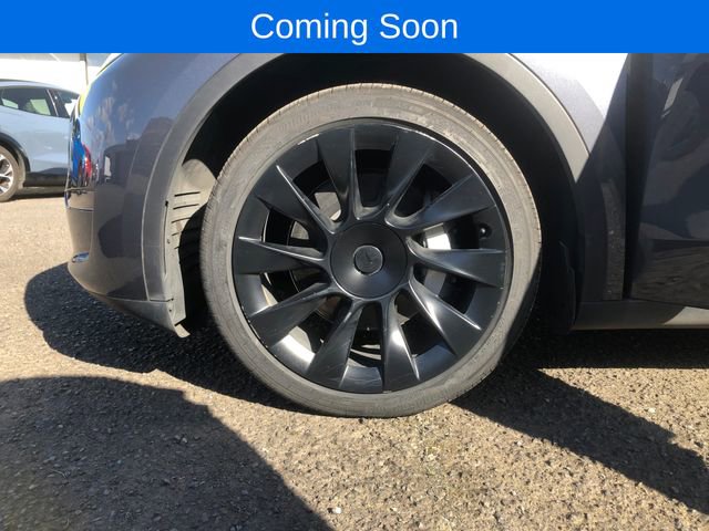 Used 2023 Tesla Model Y Long Range AWD/4WD image 24