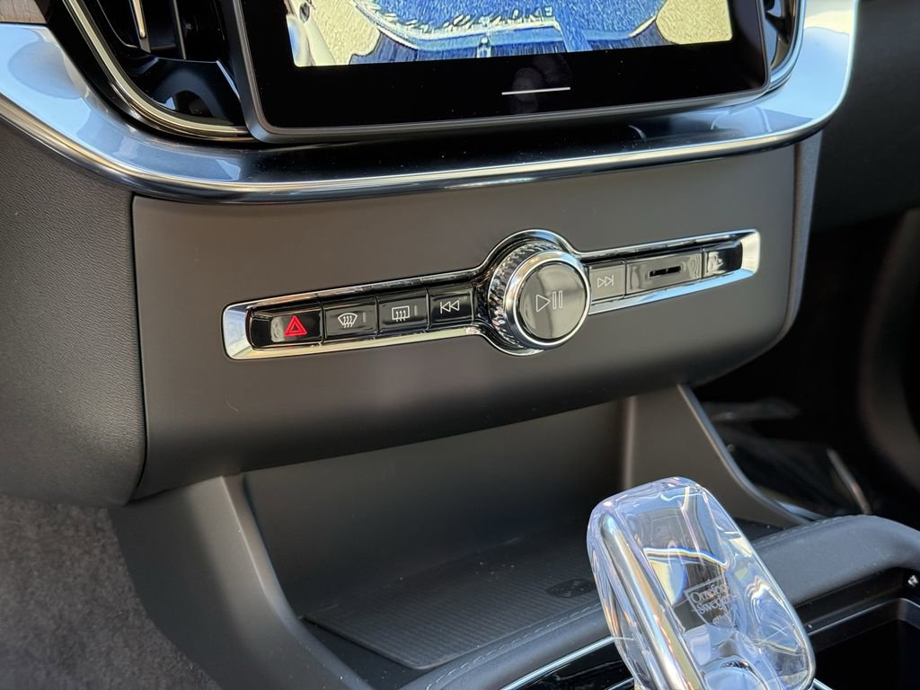 New 2026 Volvo XC90 B6 Ultra image 22