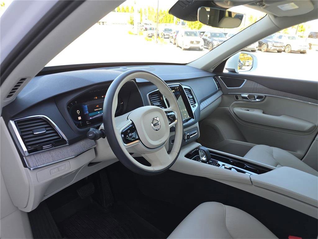 Used 2025 Volvo XC90 T8 Plus w/ Protection Package Premier image 25