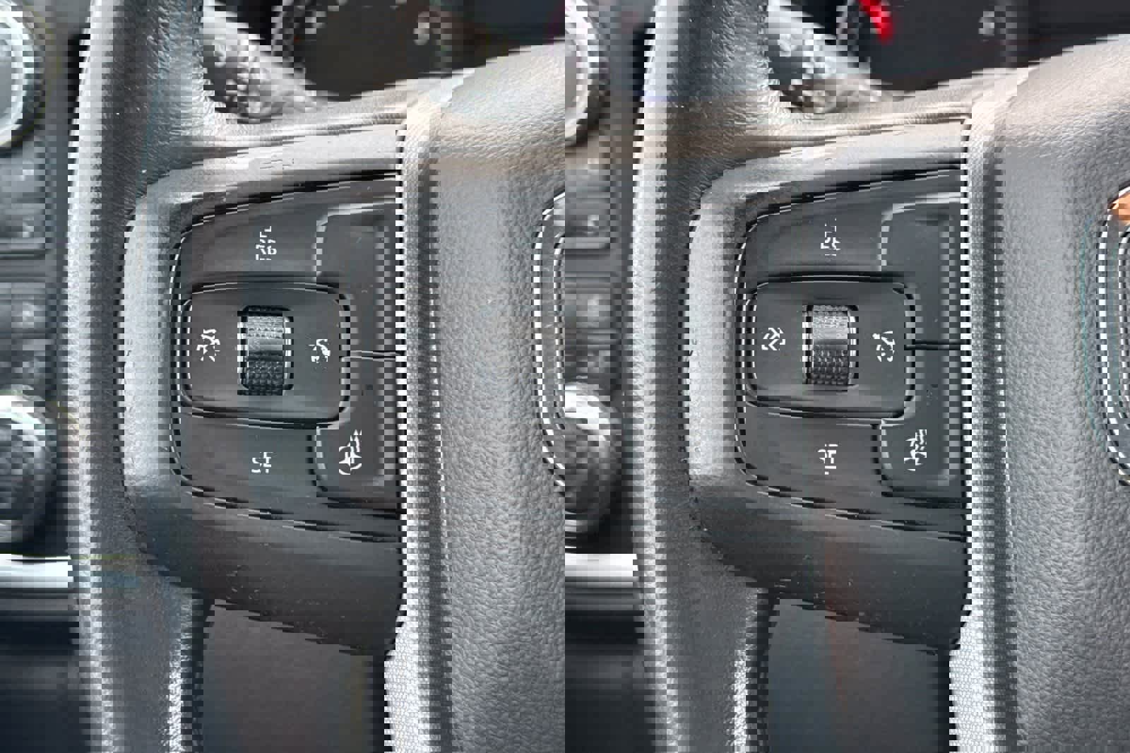 Used 2021 GMC Sierra 1500 Elevation image 25