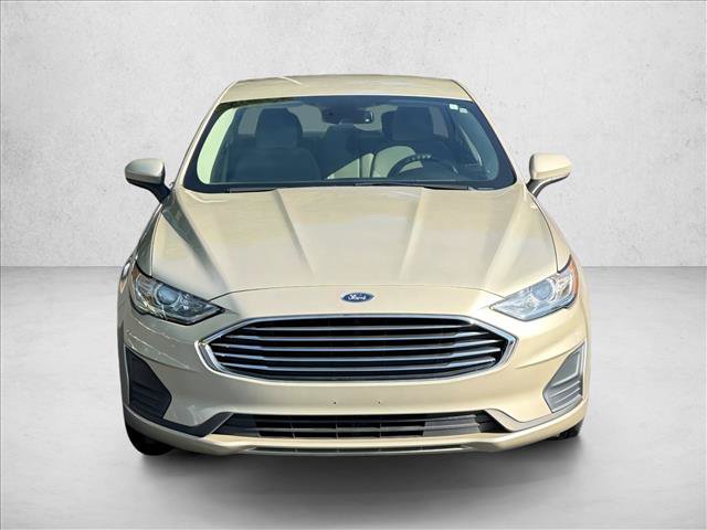 Used 2019 Ford Fusion SE FWD image 2