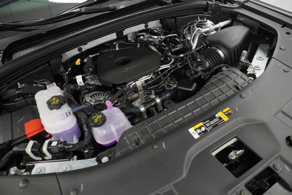 New 2026 Jeep Grand Cherokee Altitude AWD/4WD image 37