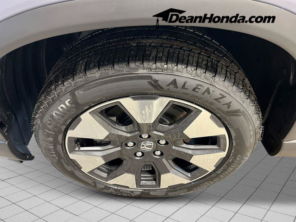 New 2026 Honda Pilot Touring image 11