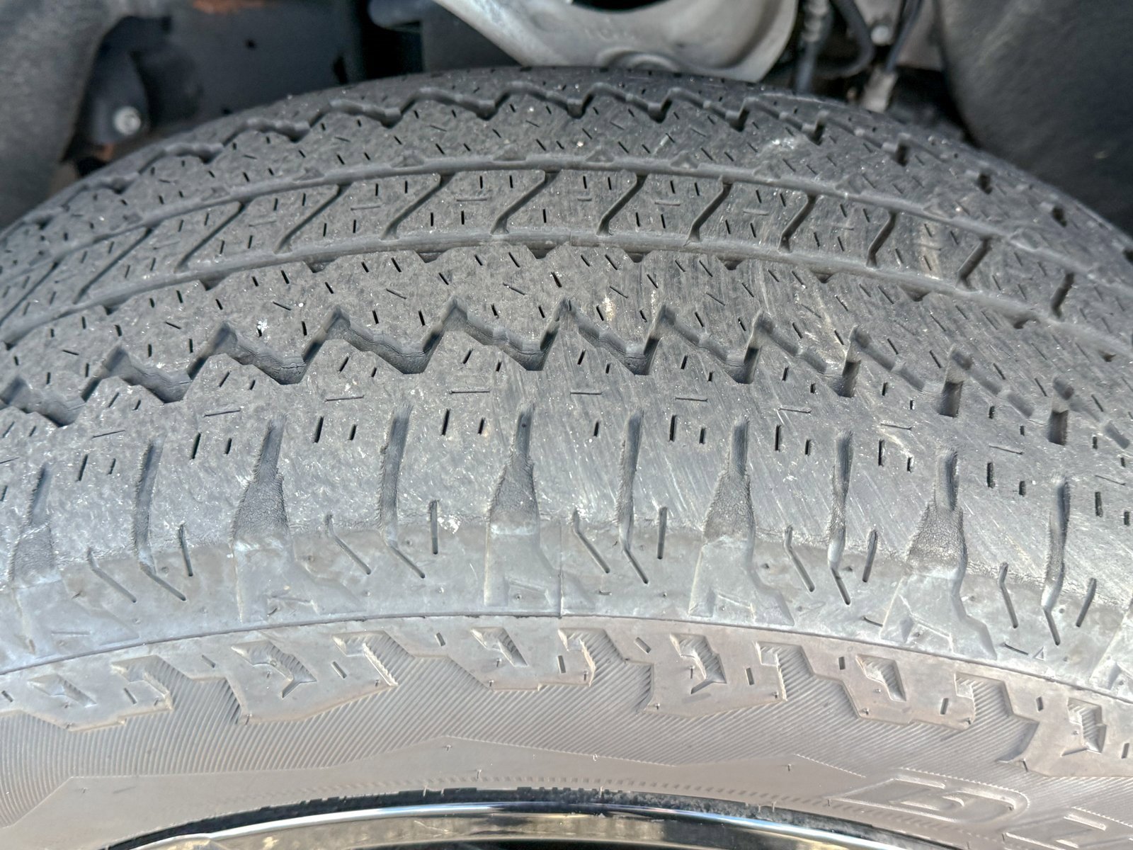 Certified 2024 Chevrolet Silverado 1500 Custom Trail Boss w/ LPO, Dark Essentials Package image 12