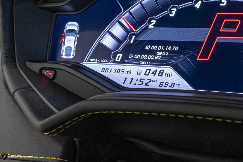 Used 2020 Lamborghini Huracan EVO RWD image 36
