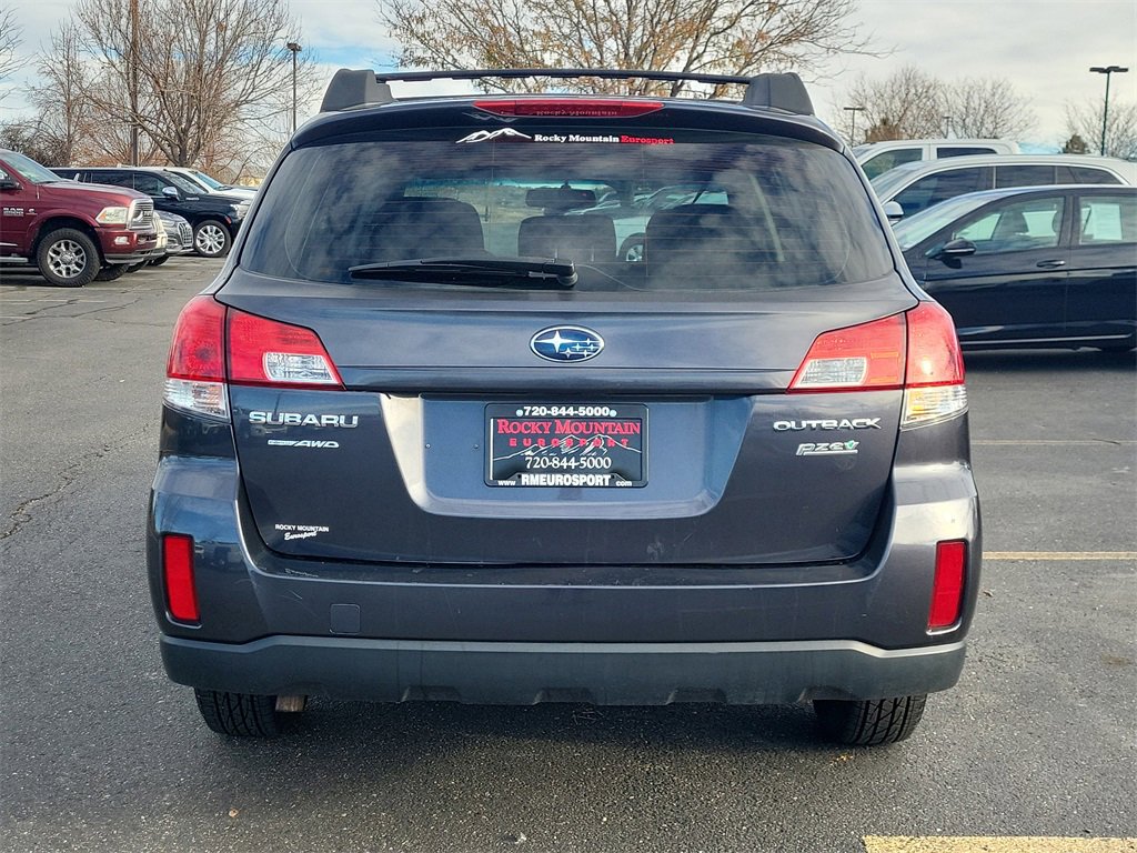 Used 2011 Subaru Outback 2.5i image 6