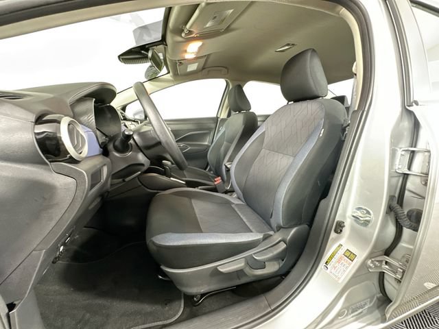 Used 2023 Nissan Versa SV FWD image 17
