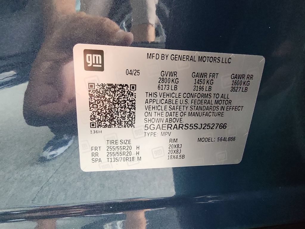 Certified 2025 Buick Enclave Preferred FWD image 34