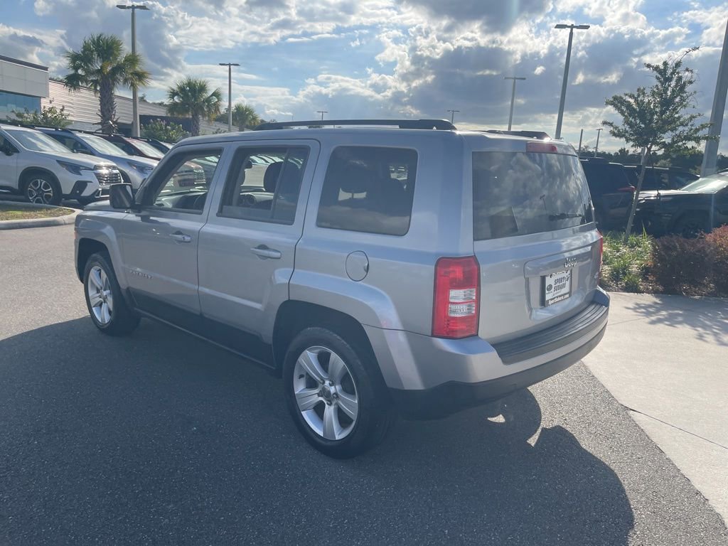 Used 2015 Jeep Patriot Latitude FWD image 7