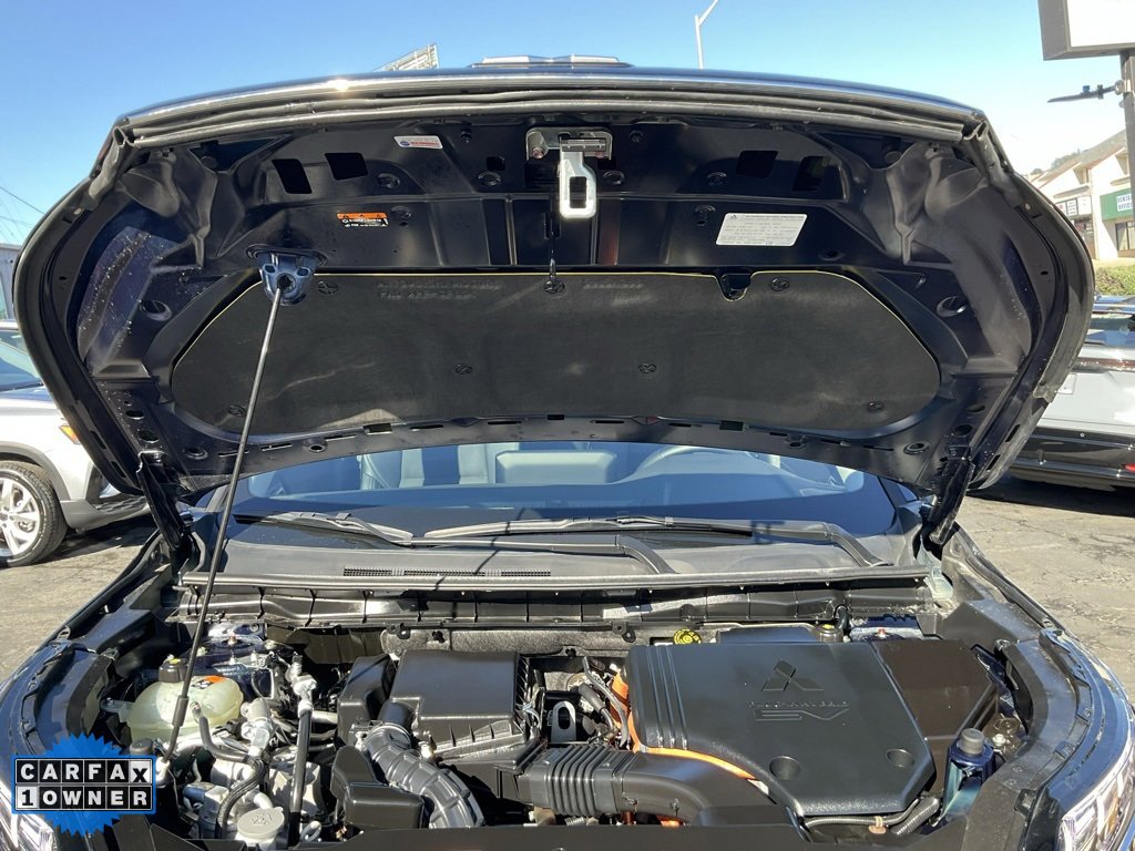 Used 2023 Mitsubishi Outlander SE image 12