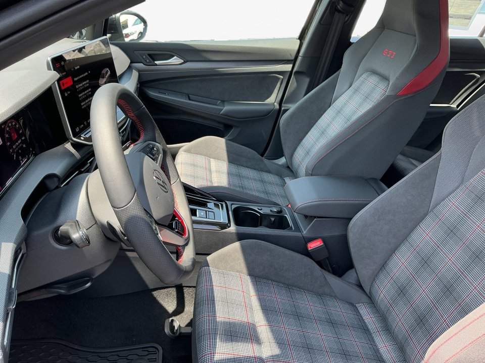 New 2025 Volkswagen GTI S image 9