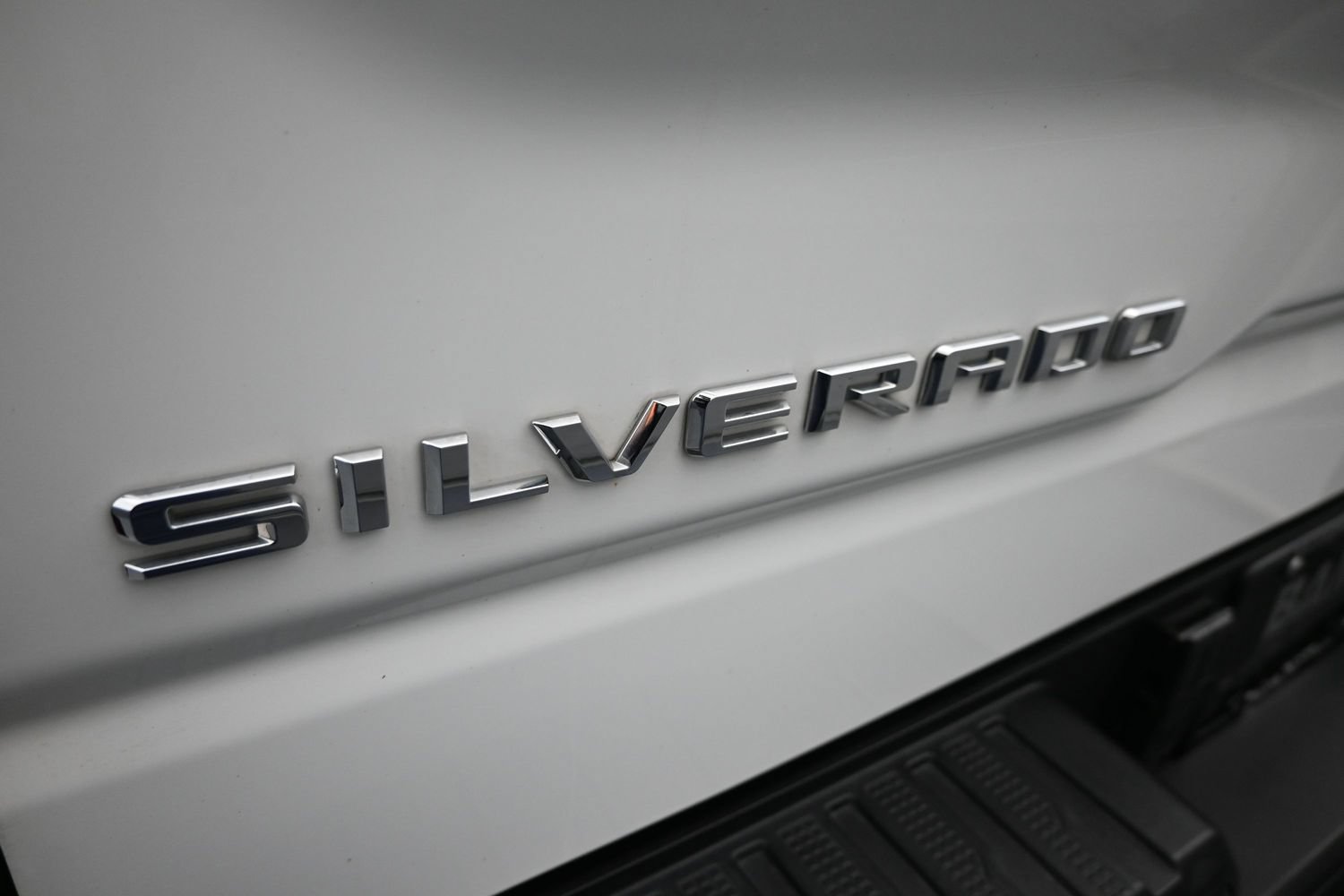 Used 2024 Chevrolet Silverado 1500 ZR2 w/ Technology Package AWD/4WD image 31