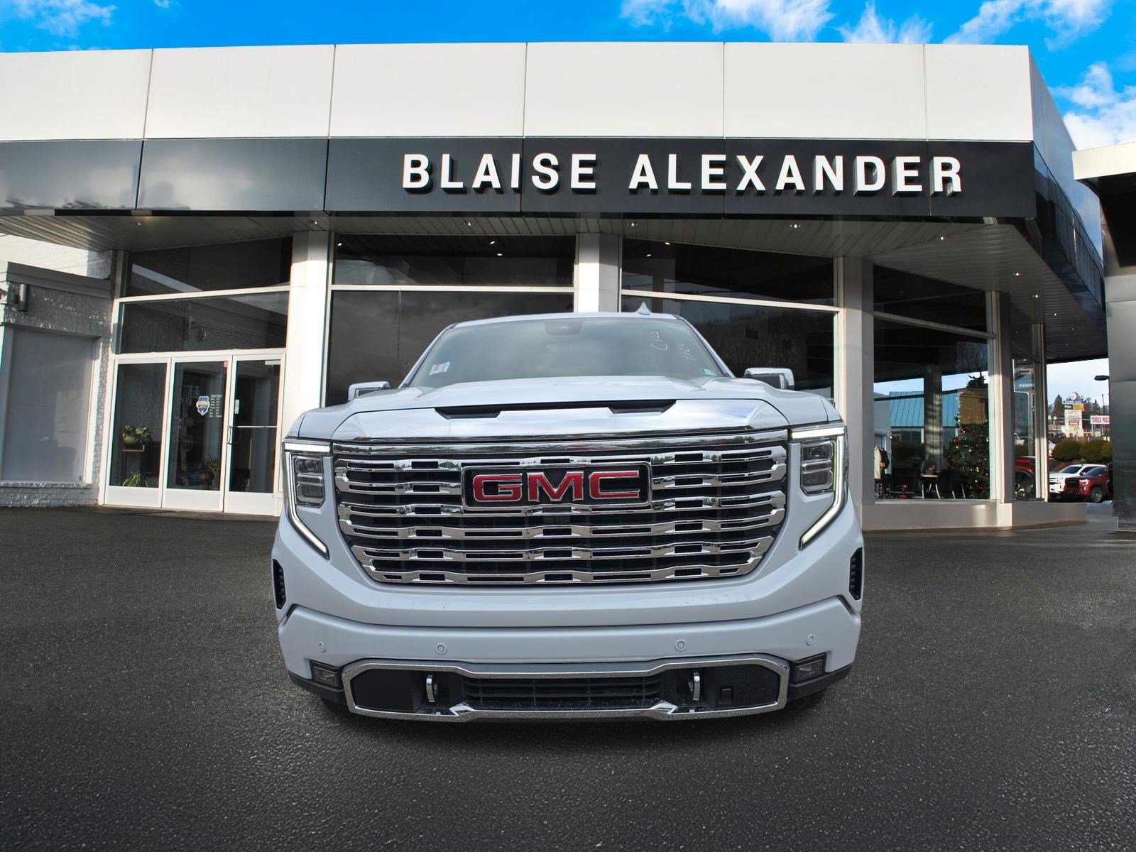 New 2026 GMC Sierra 1500 Denali w/ Technology Package AWD/4WD image 8
