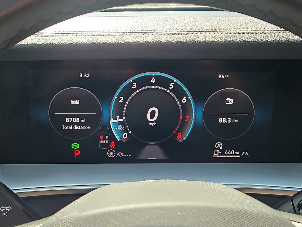 Certified 2026 Volkswagen Tiguan SE R-Line AWD/4WD image 31