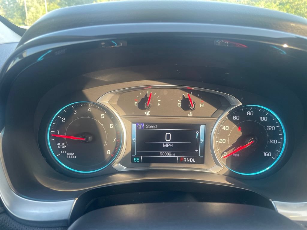 Used 2018 Chevrolet Traverse Premier w/ Driver Confidence II Package FWD image 9