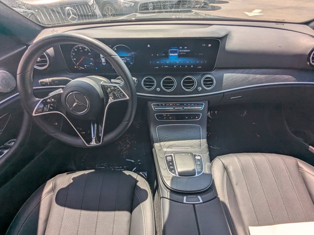 Used 2023 Mercedes-Benz E 350 4MATIC Sedan image 2