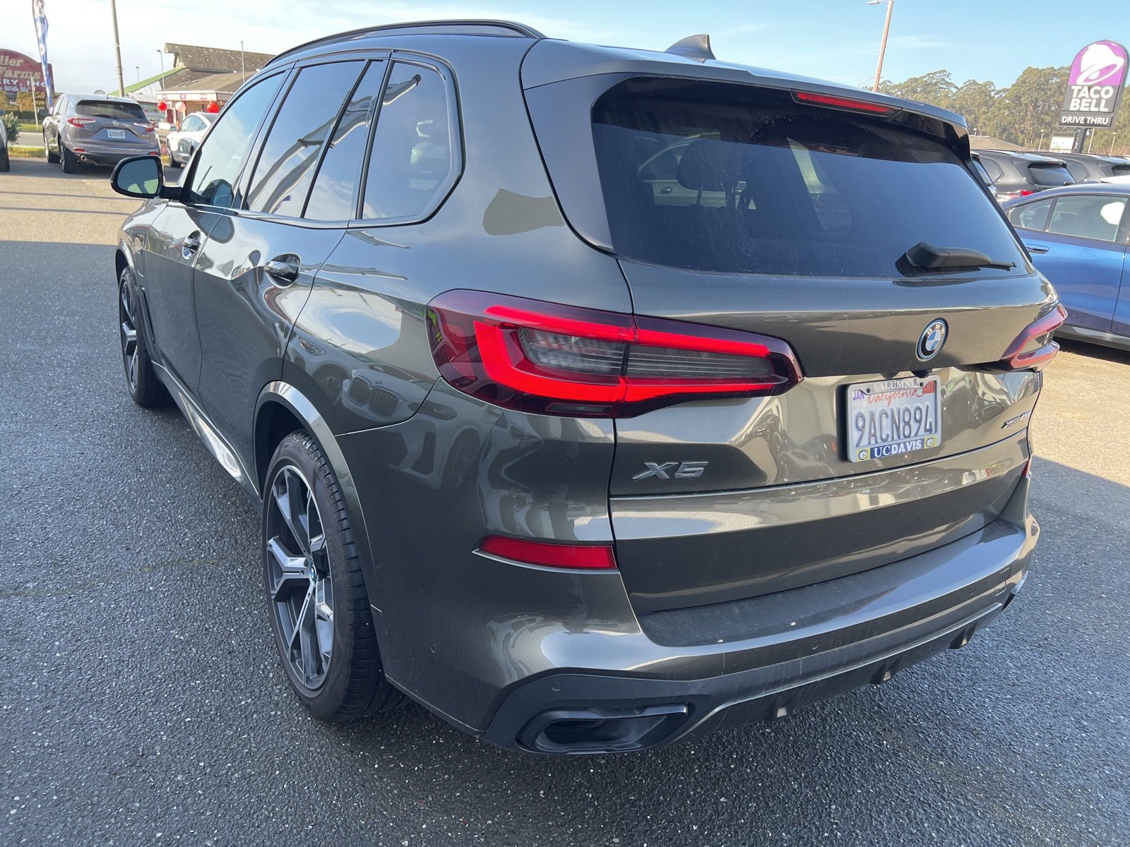 Used 2022 BMW X5 xDrive45e w/ M Sport Package image 5