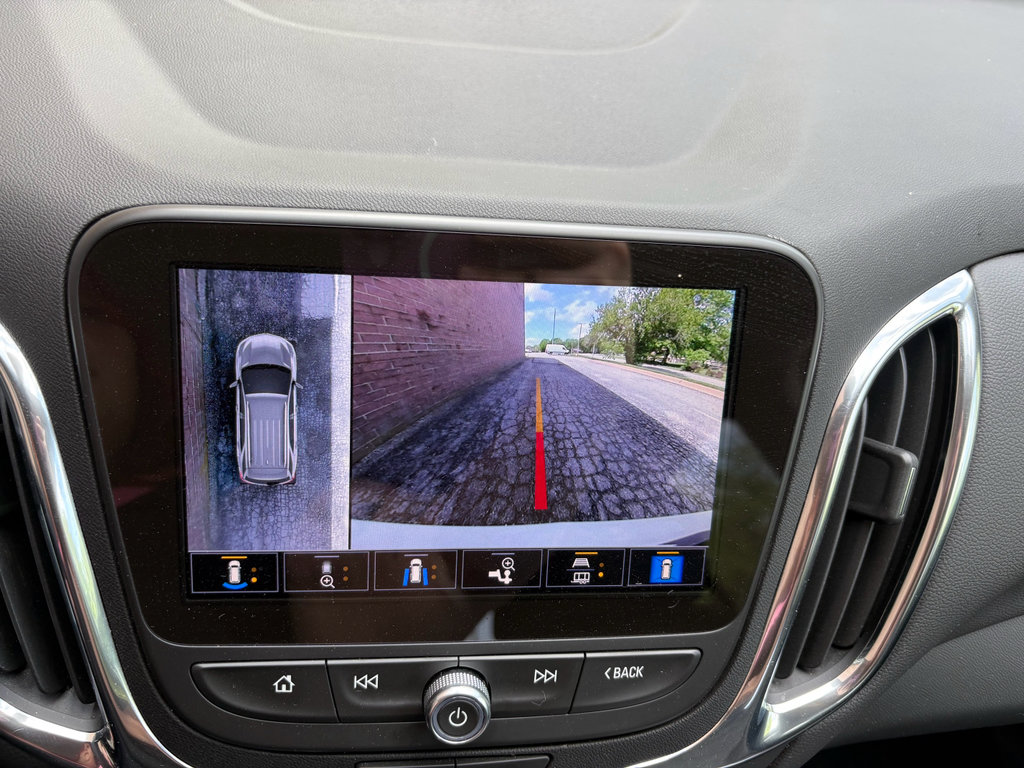 Used 2024 Chevrolet Equinox LT AWD/4WD image 35