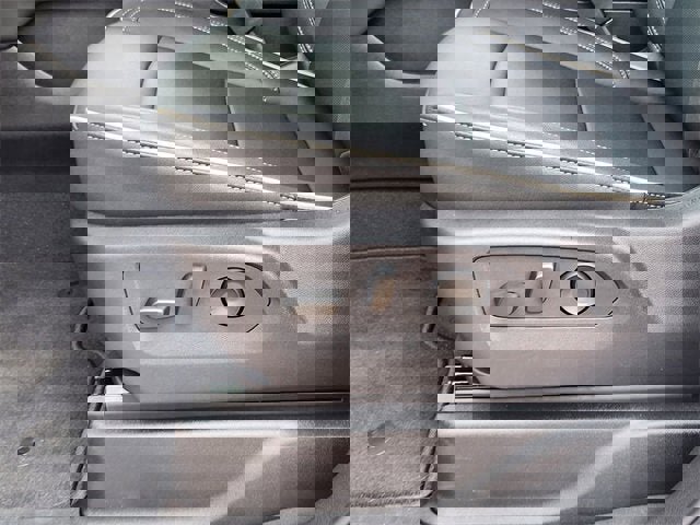 New 2025 Chevrolet Suburban Premier image 16