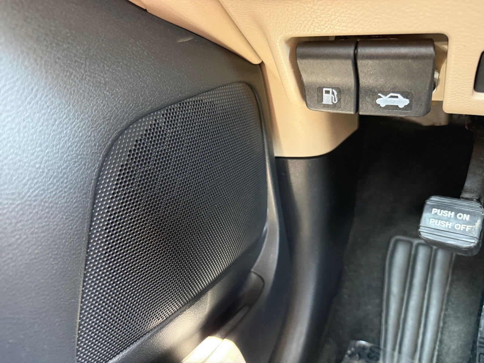Used 2023 Nissan Murano SV FWD image 27