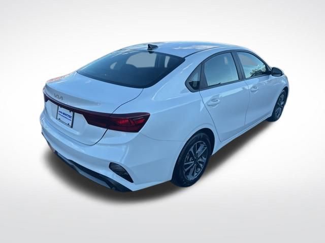 Used 2024 Kia Forte LXS image 6