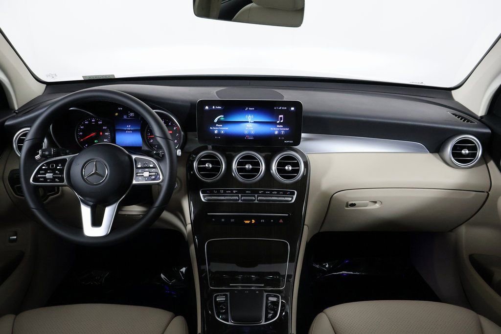 Used 2021 Mercedes-Benz GLC 300 4MATIC image 8