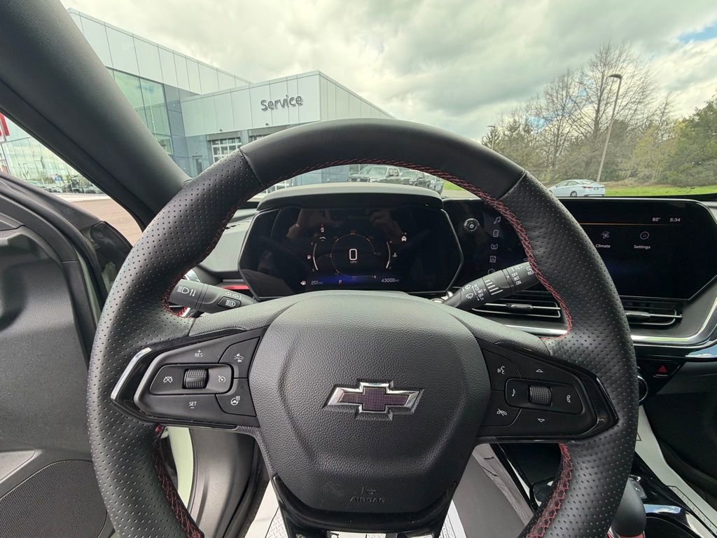 Used 2024 Chevrolet Trax RS w/ Driver Confidence Package image 10