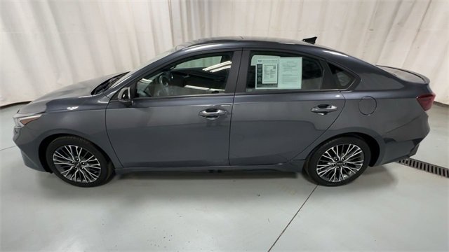 Used 2023 Kia Forte GT-Line w/ GT-Line Premium Package image 5
