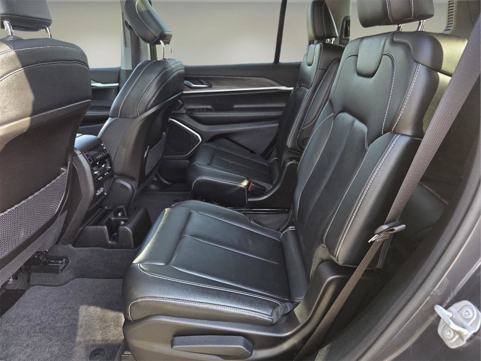 Used 2021 Jeep Grand Cherokee L Limited w/ Trailer Tow Group (B) image 22