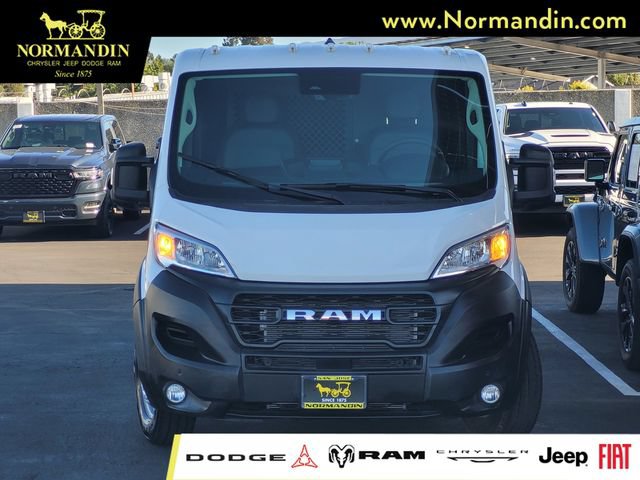 Used 2025 RAM ProMaster 1500 w/ Safety Group FWD image 2